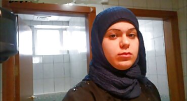 ചേച്ചി ഒരു പുസ്തകം വായിക്കുകയായിരുന്നു. ചേട്ടന് സെക്സ് ആഗ്രഹിച്ചപ്പോള്