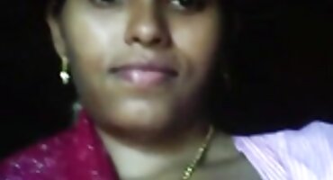 ഡാഡി വീട്ടിൽ രസകരമായ ഇറുകിയ സമനിരപ്പുണ്ടാക്കുക യംഗ് പെൺകുട്ടി