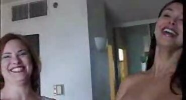 പെണ്കുട്ടി തീകൊളുത്തി, ആണ്കുട്ടി അമ്മയെ പീഡിപ്പിച്ചു