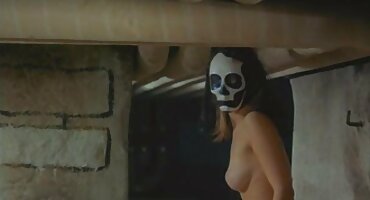 ലൈംഗിക ശേഷം പക്വതയുള്ള സ്ലട്ട് മുഖം പൂർണ്ണമായും കം