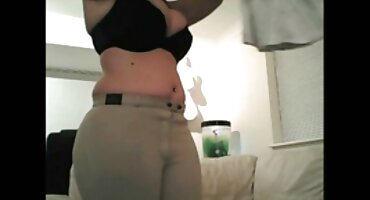 സുന്ദരിയായ മിൽഫ് യുവ മകൻ