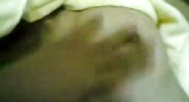 ജിയോവാനെ യംഗ് ഇൻ കഴുത ഒരു നിരാശാജനകമായ ഡ്യൂഡ്