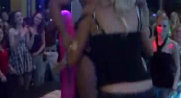 പക്വതയുള്ള വെളുത്തുള്ളി പങ്കാളി ലൈംഗിക ഉണ്ട്