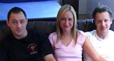 സ്കിൻ റഗാസ പെൺകുട്ടി ഡോഗി സ്റ്റൈൽ ധിക്കാരിയായ പുതുമുഖം