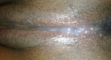 പക്വതയുള്ള പരിചയസമ്പന്നരായ മിൽഫ് ഫക്ക് ആഗ്രഹിച്ചു അങ്ങനെ മകൻ വായിലും സമനിരപ്പുണ്ടാക്കുക നൽകി