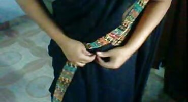 Girl pees, gets horny and masturbates.  റഷ്യൻ വംശഹത്യ