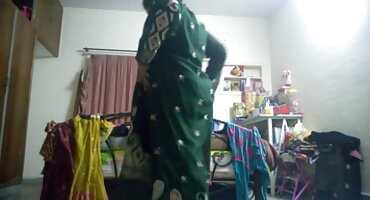 വികാരാധീനനായ മുതിർന്ന ആന്റി സെക്സ് യുവ ലിബെര്തിന്ഗ് ആയിരുന്നു ഗംഭീരവുമായ