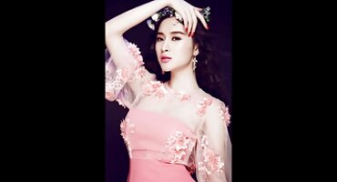 യംഗ് തൃപ്തിയില്ലാത്ത മകൻ കുടിച്ചു അമ്മയും കാമുകി അവളുടെ മേൽ