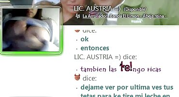 അവളുടെ മസാജ് ഉപയോഗിച്ച് മുലക്കണ്ണ്