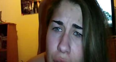 പയ്യന്റെ കോഴി മുലയൂട്ടിയ ശേഷം, സെഷനിൽ, യുവ മസാജ് അവളെ കഴുതയിൽ കിടത്തി എന്ന് പെൺകുട്ടി ശ്രദ്ധിച്ചില്ല