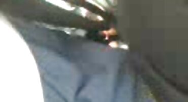 മെലിഞ്ഞ പെൺകുട്ടികൾ, റെഡ്ഹെഡുകളും ബ്ലോണ്ടുകളും ഒരുമിച്ച് കളിക്കുന്നു, ആൺകുട്ടികൾ അവരോടൊപ്പം ചേരുകയും എല്ലാ ദ്വാരങ്ങളിലും ഫക്ക് ചെയ്യുകയും ചെയ്യുന്നു,