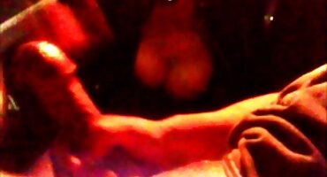 അടുപ്പമുള്ള ആനന്ദത്തിനായി, മനുഷ്യൻ സ്വയം ഒരു ബ്രൌണിയുമായി ലൈംഗികബന്ധത്തിൽ ഏർപ്പെടാൻ അനുവദിച്ചു.