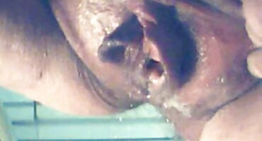 തൃപ്തിയില്ലാത്ത പക്വതയുള്ള അമ്മ തന്റെ മകന്റെ കോഴി സക്സസ്, കൈകൾ കൊണ്ട് മാസ്ക്, കാമുകൻ