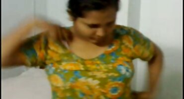 മെക്കാനിക്സ് 69 ഒരു അക്രമാസക്തവും ഭ്രാന്തവുമായ രതിമൂർച്ഛ ലഭിച്ചു, ഒരു താടിയുള്ള പയ്യന്റെ ചന്നിലിംഗസിൽ നിന്ന്