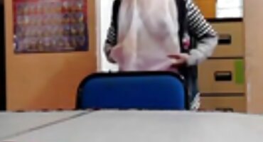 ഹാഹല് ഹാർഡ് യുവ റഷ്യൻ പെൺകുട്ടി ഒരു ജ്യൂസി സമനിരപ്പുണ്ടാക്കുക