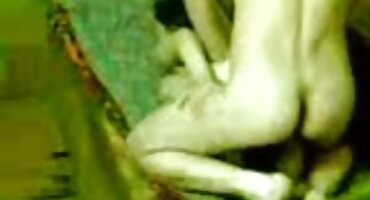 റഷ്യൻ ചോക്കലേറ്റ് നക്കി ഭാര്യ സമനിരപ്പുണ്ടാക്കുക സമയത്ത് അവൾ മറ്റൊരു സക്സസ്