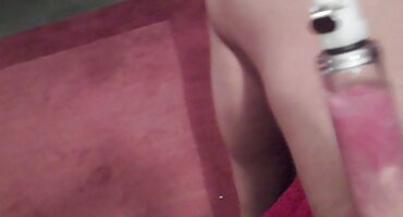 ഒരു പക്വതയുള്ള റഷ്യൻ സ്ത്രീയുടെ ലൈംഗിക ചൂഷണം