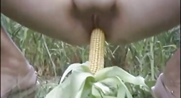 പമ്പ് കോച്ച് സൗന്ദര്യം നശിപ്പിച്ചു കം അവളെ തളിച്ചു