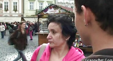 കുടുംബ സംഗമം അമ്മയും മകനും ഒരു സംയുക്ത ഫക്ക് അവസാനിച്ചു