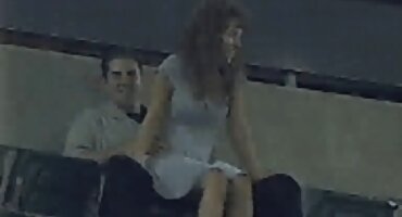 യംഗ് പെൺകുട്ടി കാലുറകൾ ഇണചേരൽ ആൻഡ് ഫക്ക്സ്