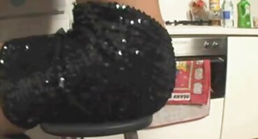 പക്വതയുള്ള ചിക്കൻ വികാരാധീനനായി സ്വാമി