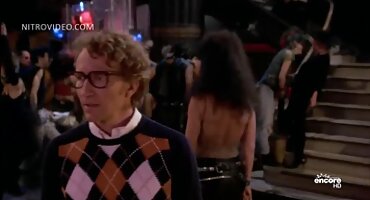 ഗ്രൂപ്പ് സെക്സ് സമയത്ത്, കുഞ്ഞുങ്ങൾക്ക് ഒരു ആൺകുട്ടിയിൽ നിന്ന് ഒരു ഗുൽ ഫക്ക് ലഭിച്ചു