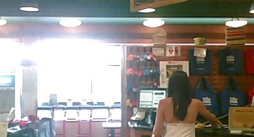 വളരെ മെലിഞ്ഞ റഷ്യൻ പെൺകുട്ടികൾ കോക്ക്സും നൽകുക