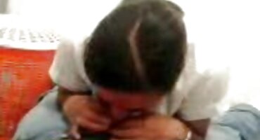 റഷ്യൻ പെൺകുട്ടികൾ കാസ്റ്റിംഗിലേക്ക് പോകുന്നു, അവിടെ അവർ ചിലപ്പോൾ നശിപ്പിക്കപ്പെടുന്നു.