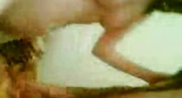 സൂപ്പർ-ഫക്കിംഗ്-ഹോട്ട് മറീന ഒരു ഇരുണ്ട ഹ്യൂഡ് ബോസ്സി കഴുതയിൽ ഫക്ക് ചെയ്യുന്നു