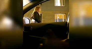 പെണ്കുട്ടി സെ മസ്തുര്ബ അവളുടെ വിരലുകള് കൊണ്ട് തുളുമ്പി, സ്വയം രതിമൂർച്ഛയിലേക്ക് കൊണ്ടുവരുന്നു