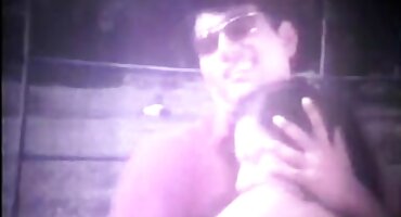 ക്ലുലെസ് കോയിഡ് കാമുകൻ കോഴി ഉറക്കെ തല്ലി