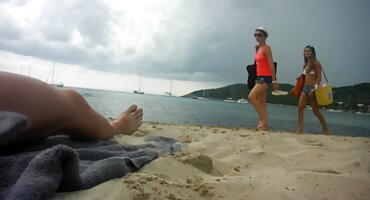 റഷ്യൻ ചിക്കൻ വളരെ ധൈര്യശാലിയായ ലൈംഗിക ഉണ്ട്