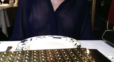 യുവ സ്ലത്സ് ക്ഷണിച്ചു ഒരു കൂട്ടം പുരുഷന്മാർ ആർ അനലോഗ് കൊടുത്തു